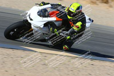 media/Jan-08-2022-SoCal Trackdays (Sat) [[1ec2777125]]/Turn 6 Inside (1pm)/